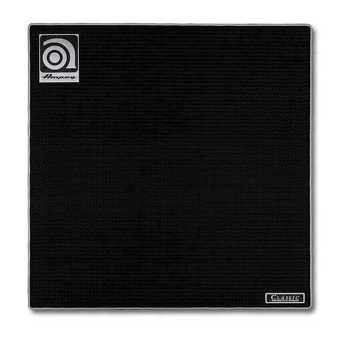 Front view of SVT-212 Classic Grille